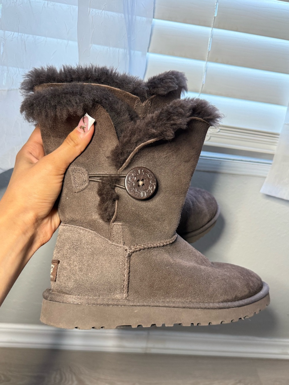 UGG Bailey Chocolate Brown Boots 2-Way | US 5